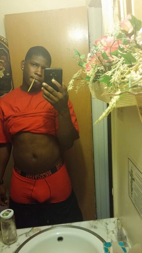 Foto di nudo di fuga di OnlyFans di 901slaptacular