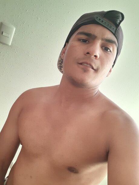 Foto di nudo di fuga di OnlyFans di Yoberlobo O
