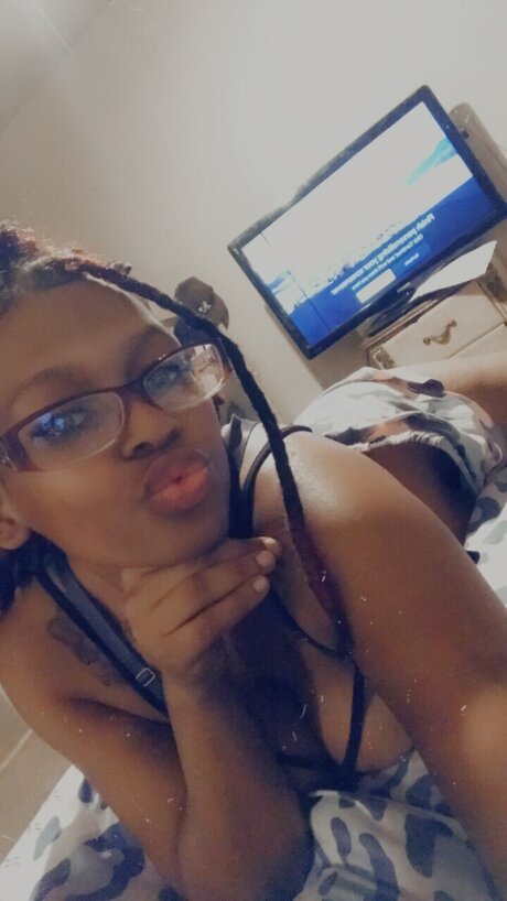 Foto di nudo di fuga di OnlyFans di Tinknastii