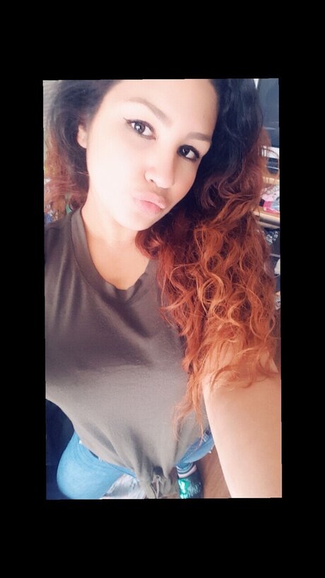 Foto di nudo di fuga di OnlyFans di Lyanna