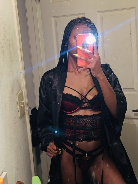 Foto di nudo di fuga di OnlyFans di Karter Lade