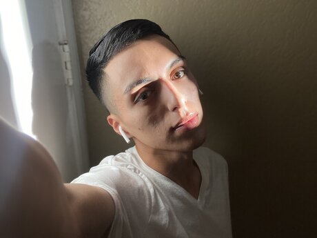 Foto di nudo di fuga di OnlyFans di Isaiasaven