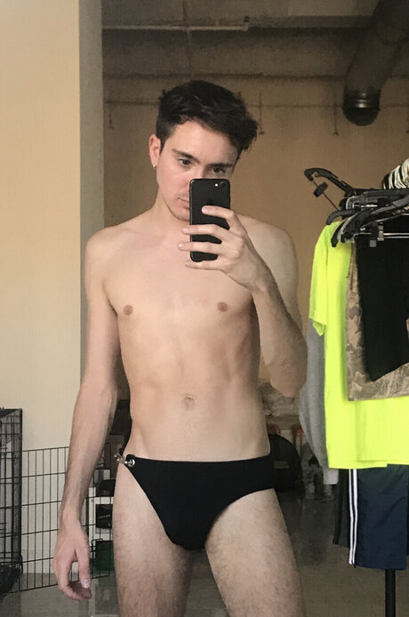 Foto di nudo di fuga di OnlyFans di David
