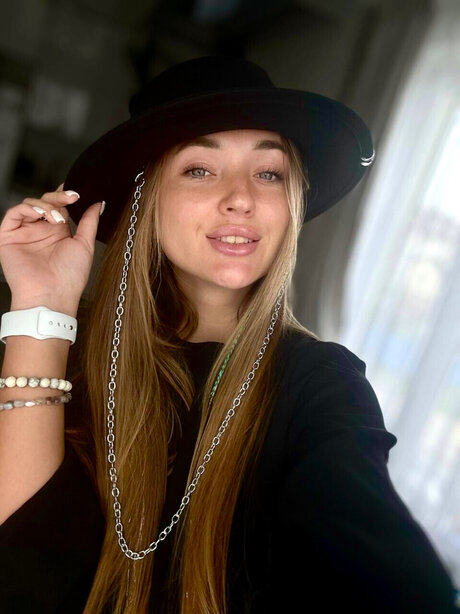 Foto di nudo di fuga di OnlyFans di Emily