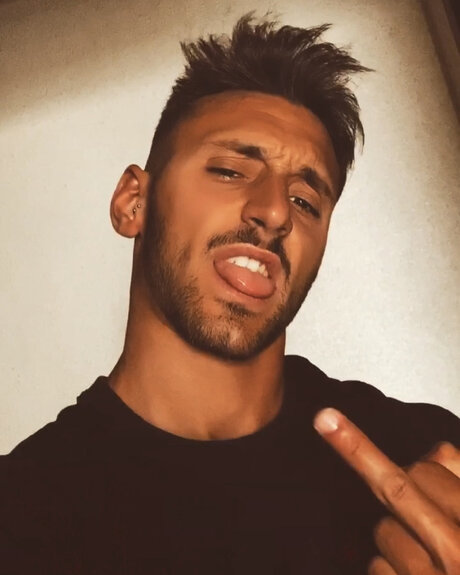 Foto di nudo di fuga di OnlyFans di Sergio Carballo