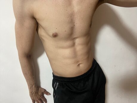 Foto di nudo di fuga di OnlyFans di Regio   Top Xl