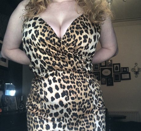 Foto di nudo di fuga di OnlyFans di Laura Dawson