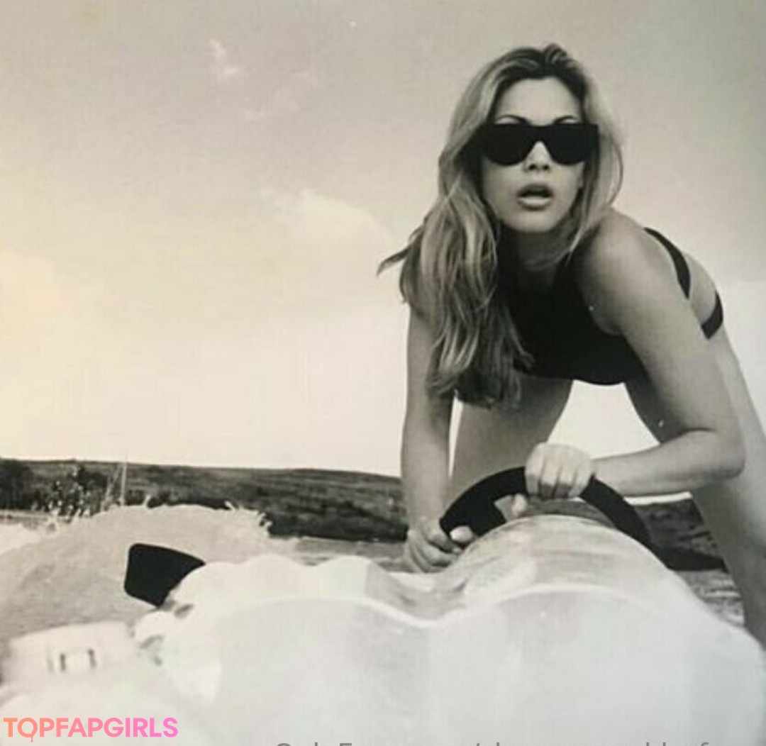 Foto di nudo di fuga di OnlyFans di Shannamoaklerfree #31 Foto di nudo di fuga di OnlyFans di Shannamoaklerfree #31