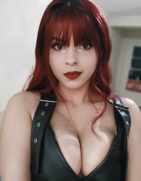 Foto di nudo di fuga di OnlyFans di Juliachan