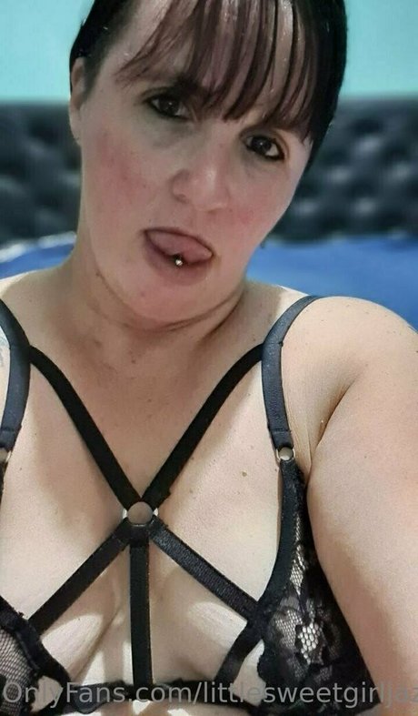 Foto di nudo di fuga di OnlyFans di Littlesweetgirljaz