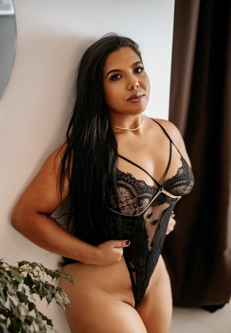Queli Cruz