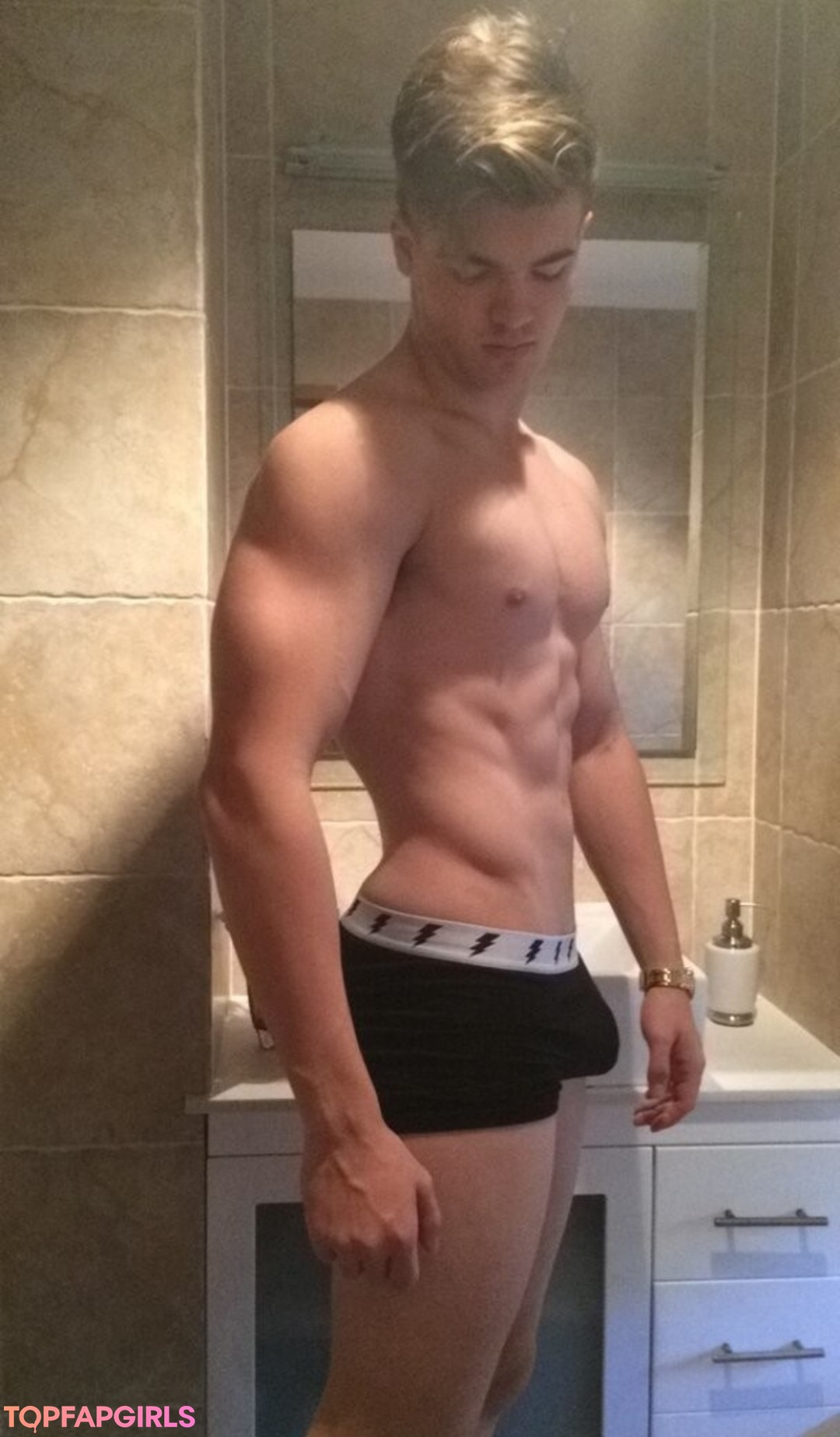 Foto di nudo di fuga di OnlyFans di Jaydenrembacher #12 Foto di nudo di fuga di OnlyFans di Jaydenrembacher #12