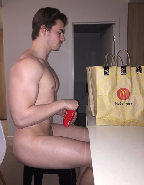 Foto di nudo di fuga di OnlyFans di Jaydenrembacher