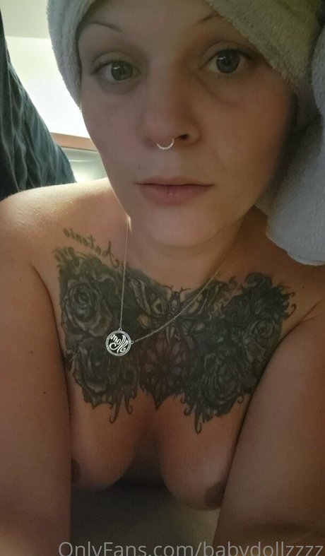 Foto di nudo di fuga di OnlyFans di Babydollzzzz