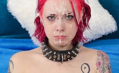 Foto di nudo di fuga di OnlyFans di Facial Abuse