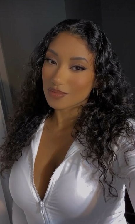 Tamia J