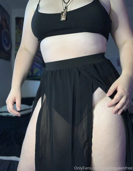 Foto di nudo di fuga di OnlyFans di Goblinqueenfree