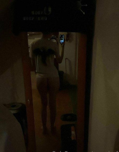 Foto di nudo di fuga di OnlyFans di Aymaiof
