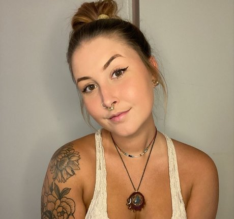 Scarlett Jade