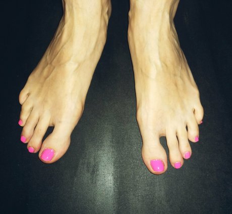 Foto di nudo di fuga di OnlyFans di Claritafeet