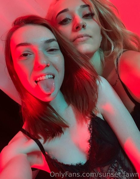 Foto di nudo di fuga di OnlyFans di Sunsetfawn