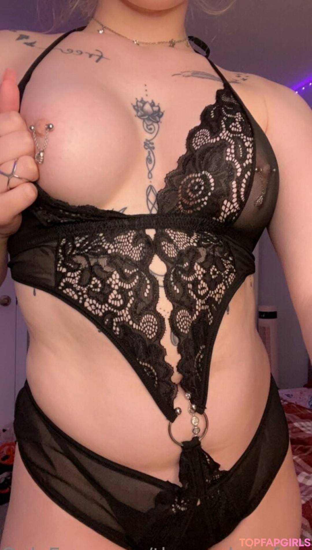 Foto di nudo di fuga di OnlyFans di Thegardenofeden01 #95 Foto di nudo di fuga di OnlyFans di Thegardenofeden01 #95