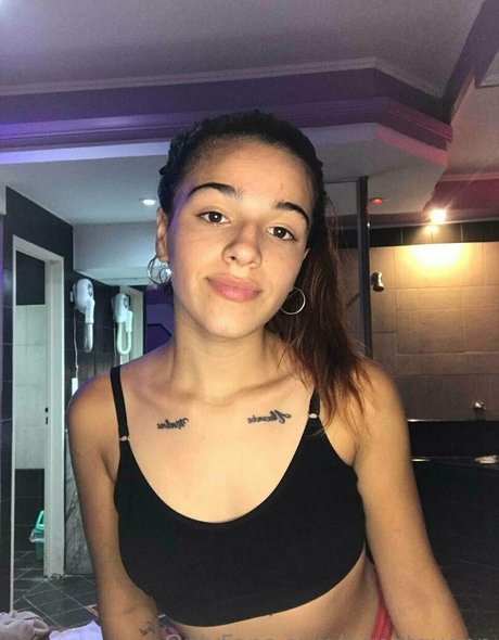 Foto di nudo di fuga di OnlyFans di Sweetquenn