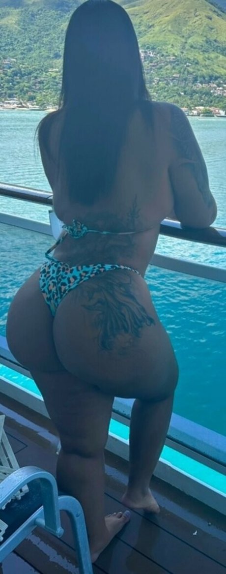 Foto di nudo di fuga di OnlyFans di Nanda Peluso