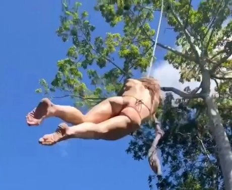 Foto di nudo di fuga di OnlyFans di Caity Lotz