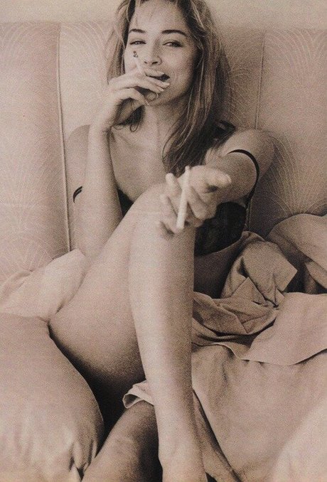Foto di nudo di fuga di OnlyFans di Sharon Stone