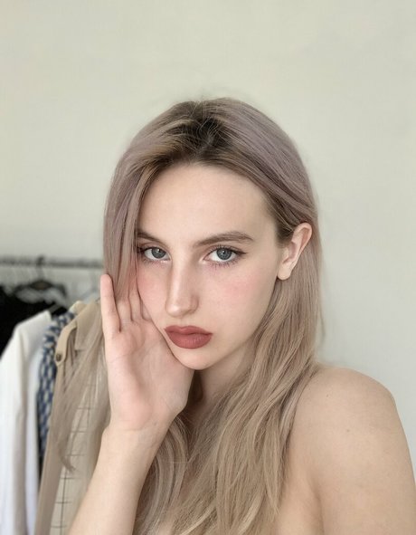 Foto di nudo di fuga di OnlyFans di Anny Walker
