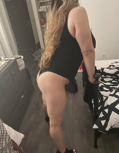 Foto di nudo di fuga di OnlyFans di Mrguudluv