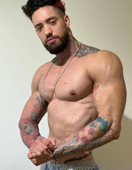 Foto di nudo di fuga di OnlyFans di Viktoronee