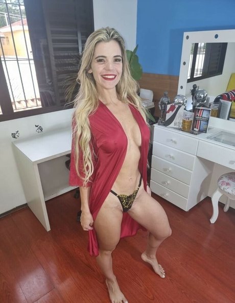 Foto di nudo di fuga di OnlyFans di Layla Reis
