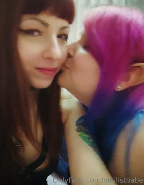 Foto di nudo di fuga di OnlyFans di Nihilistbabe