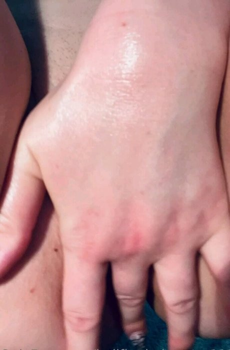 Foto di nudo di fuga di OnlyFans di Hellfireholywater111