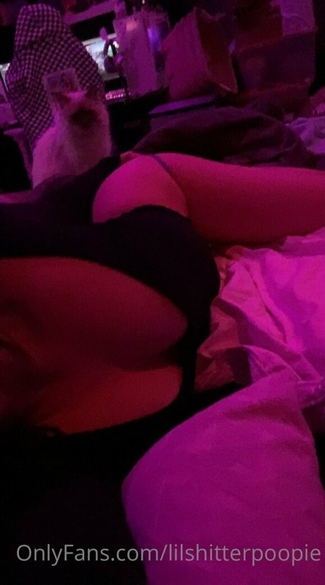 Foto di nudo di fuga di OnlyFans di Lilshitterpoopie