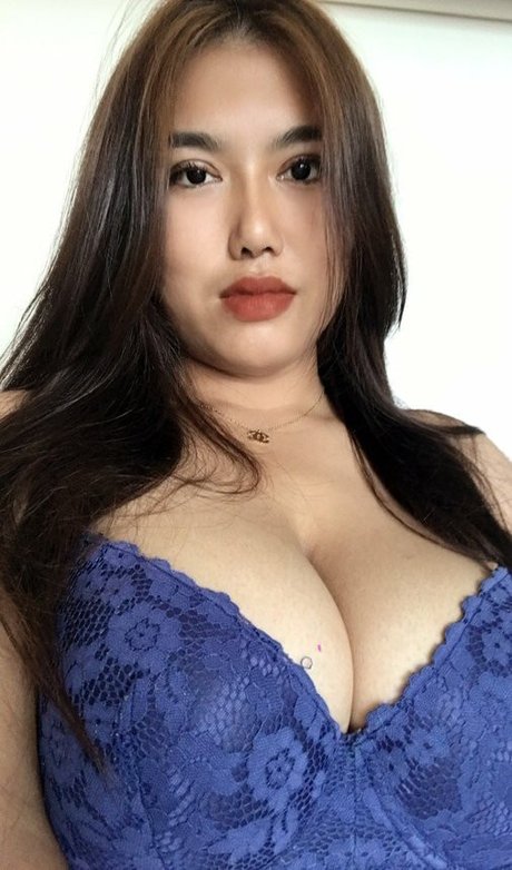 Foto di nudo di fuga di OnlyFans di Thanaporn