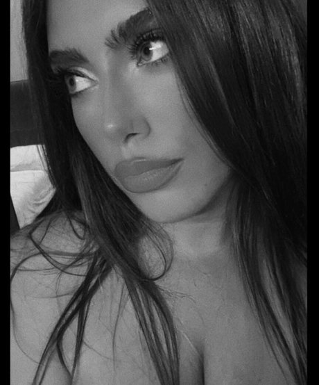 Foto di nudo di fuga di OnlyFans di Ylenia Bevelacqua