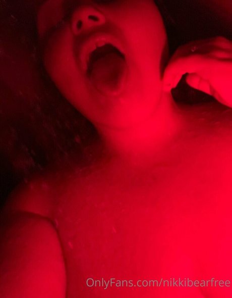 Foto di nudo di fuga di OnlyFans di Nikkibearfree
