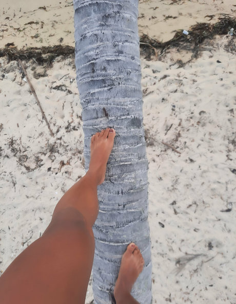 Foto di nudo di fuga di OnlyFans di Petitekate9