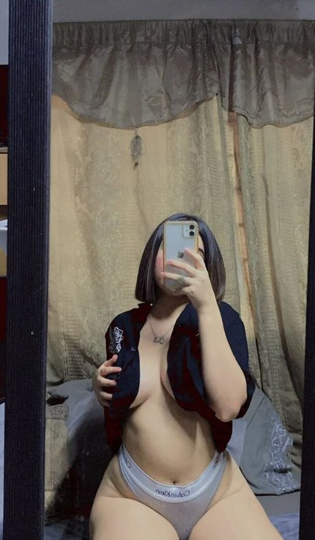Foto di nudo di fuga di OnlyFans di Alexagaytaan