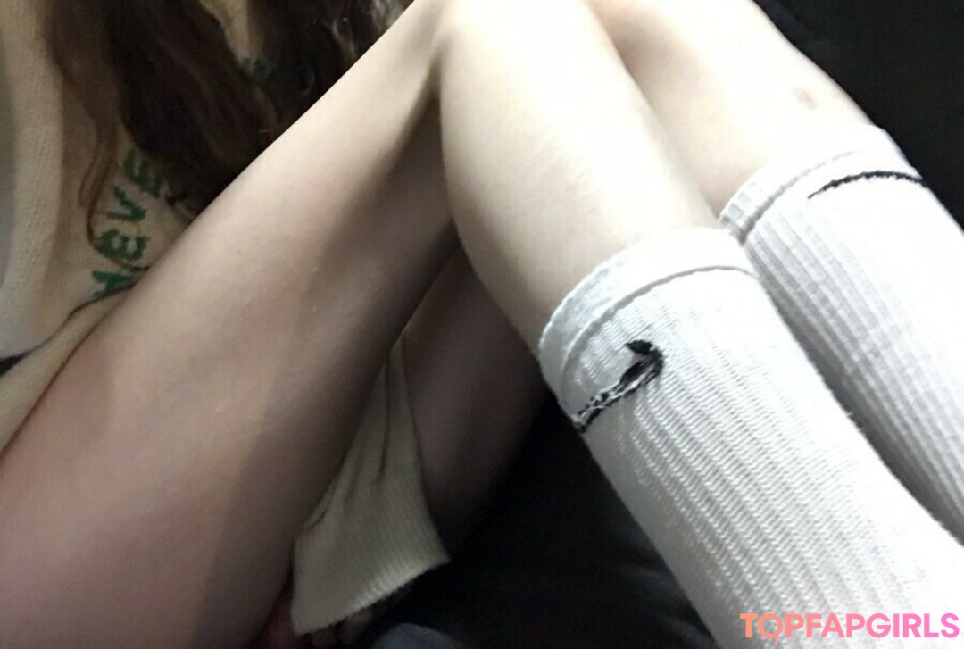 Foto di nudo di fuga di OnlyFans di Lillith Xoxo #14 Foto di nudo di fuga di OnlyFans di Lillith Xoxo #14