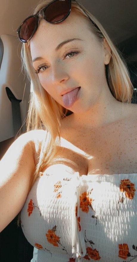 Foto di nudo di fuga di OnlyFans di Raelyne Summeier