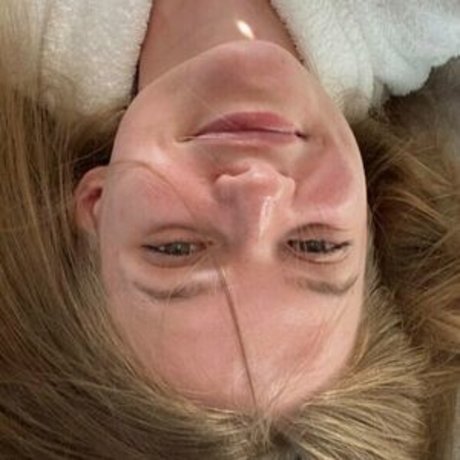 Foto di nudo di fuga di OnlyFans di Anastasiiiyaa