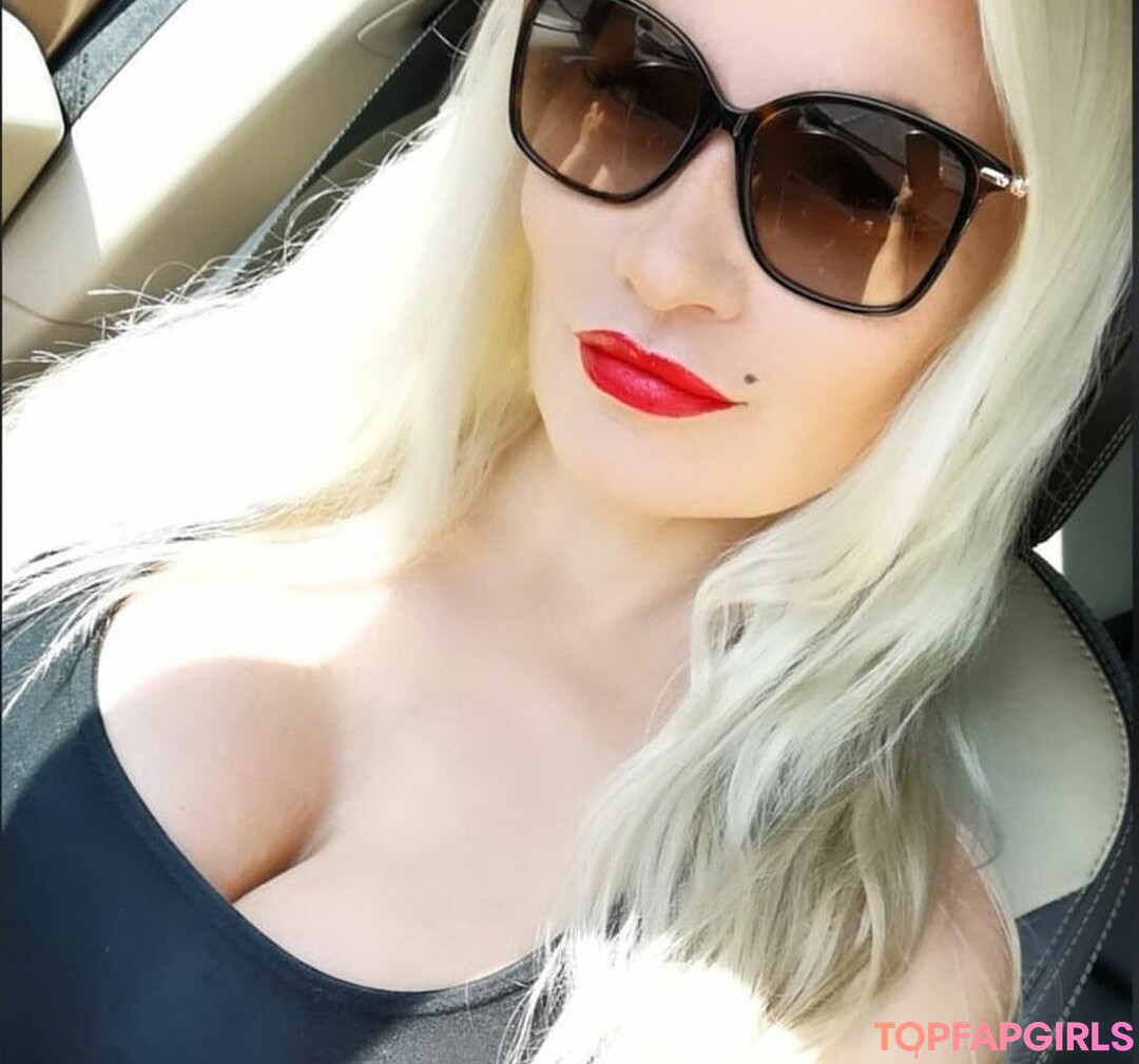 Foto di nudo di fuga di OnlyFans di Marika Fingerroos #9 Foto di nudo di fuga di OnlyFans di Marika Fingerroos #9