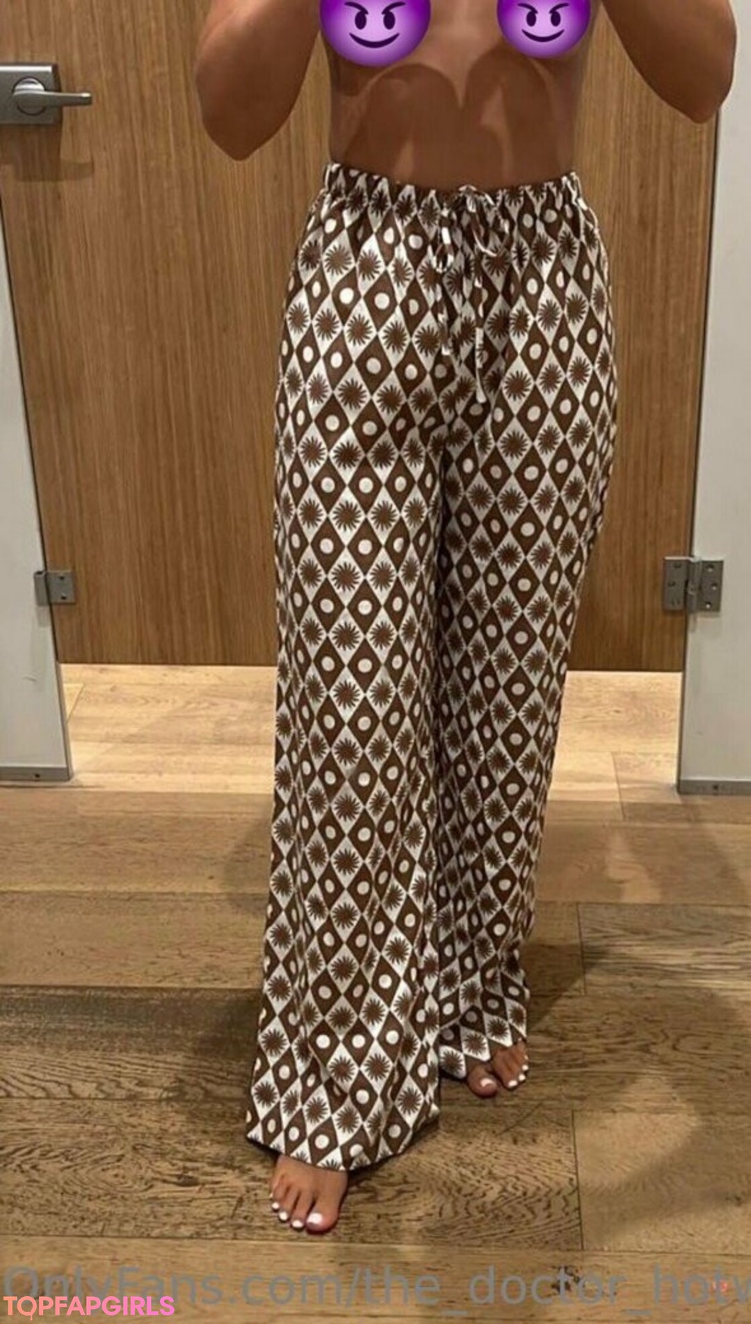 Foto di nudo di fuga di OnlyFans di Thedoctorhotwife #50 Foto di nudo di fuga di OnlyFans di Thedoctorhotwife #50