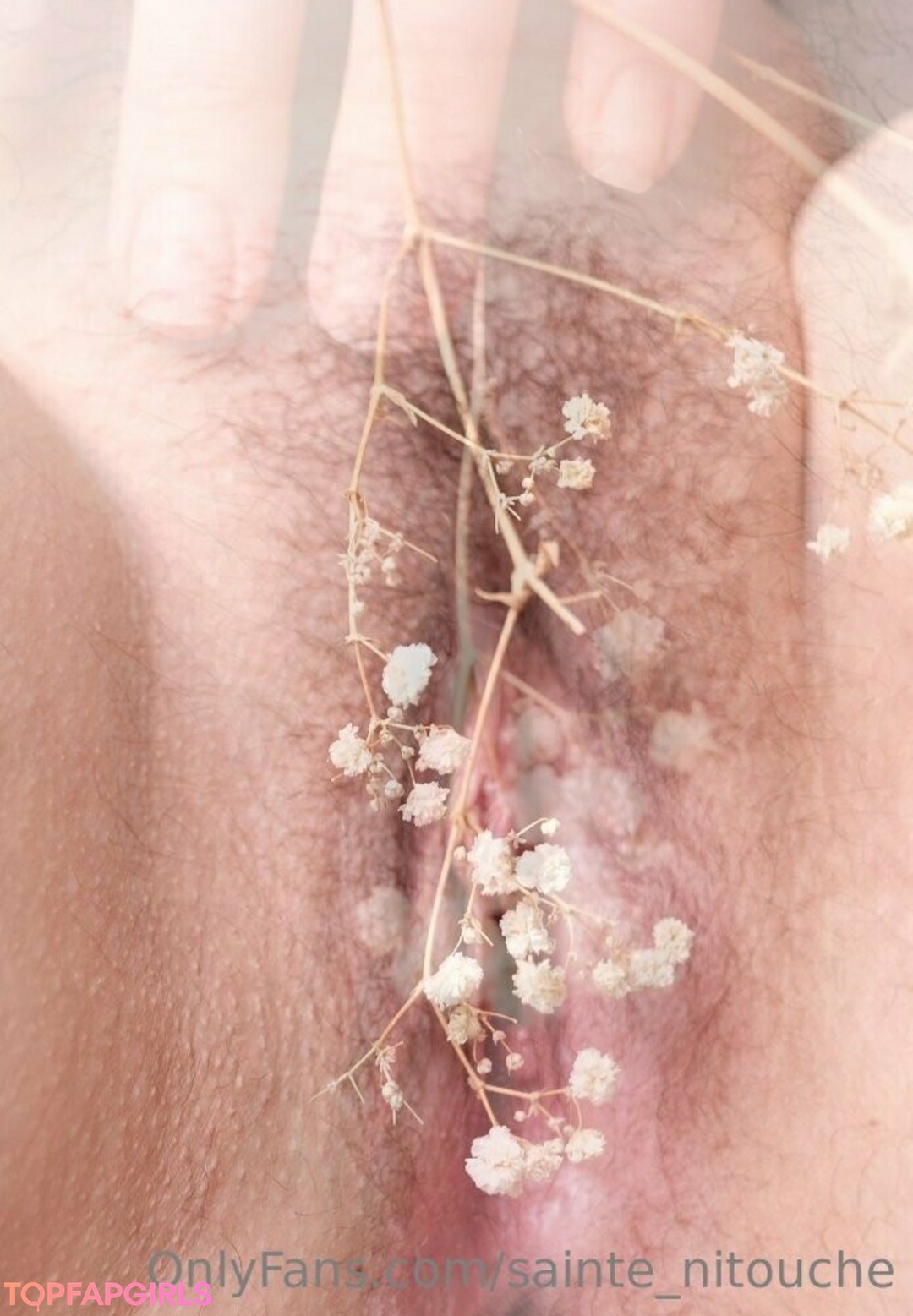 Foto di nudo di fuga di OnlyFans di Saintenitouche #5 Foto di nudo di fuga di OnlyFans di Saintenitouche #5
