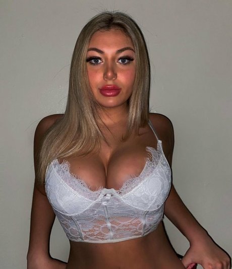 Foto di nudo di fuga di OnlyFans di Meakelena
