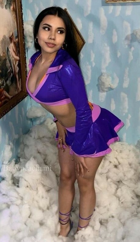 Foto di nudo di fuga di OnlyFans di Babypeachami
